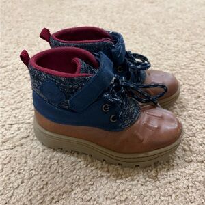Carters Kids Boots in Brown and Blue